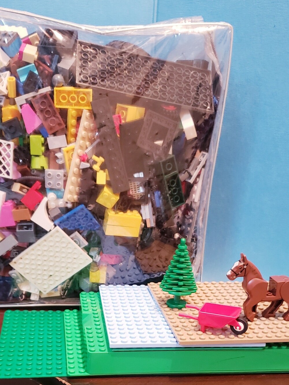 Assorted LEGO Lego Building Bulk lot Brick Blocks Plates. 4 lb